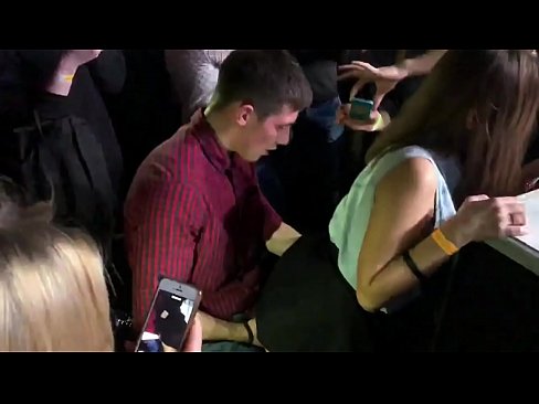 ❤️ Tinuod nga sekso sa usa ka nightclub sa Russia. Ang 18-anyos nga Ruso nga babaye sa anus ug puwerta nakighilawas sa usa ka nightclub Anal porn sa ceb.mysexpics.ru ☑